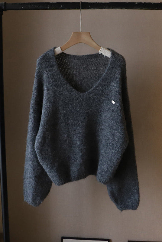 Lumina Wear Fiorentina vintage V-neck sweater with soft draped fabric and comfortable fit, shown in a cozy, stylish design.