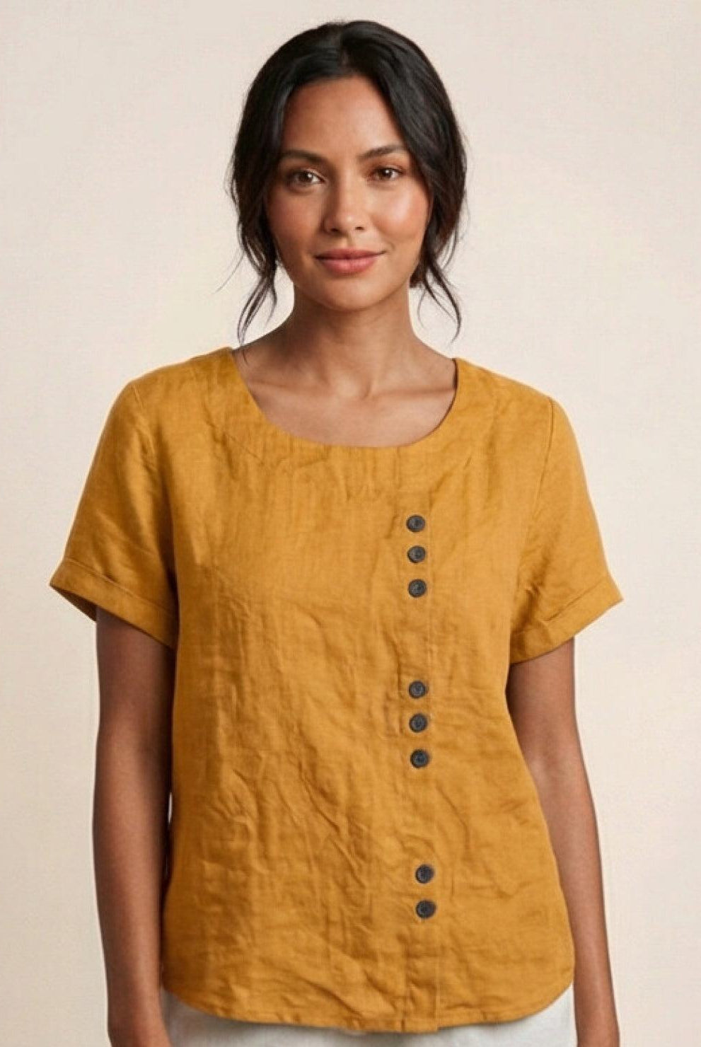 Lumina Wear Grace relaxed linen blouse with button details, featuring a casual fit and lightweight fabric for comfortable wear.
