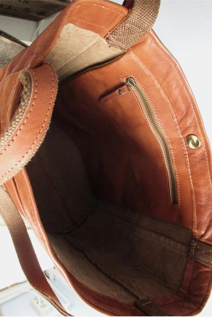 Lauren | Elegant Black Leather Handbag with Spacious Interior - Lumina 3