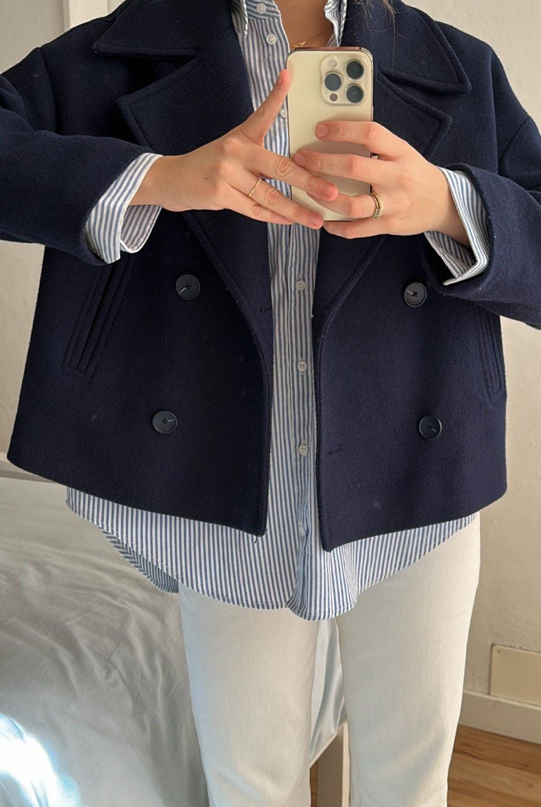 Lumina Wear Maya cropped double-breasted trench coat with structured shoulders, stylish outerwear for a polished look.