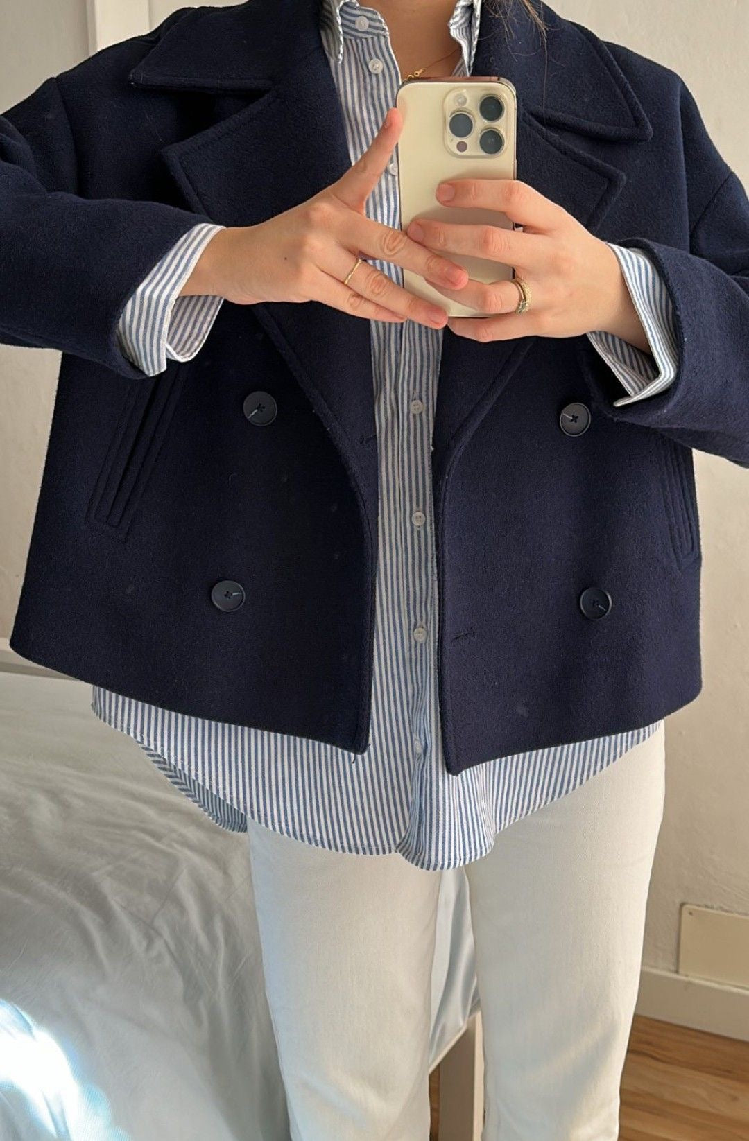 Lumina Wear Maya cropped double-breasted trench coat with structured shoulders, stylish outerwear for a polished look.