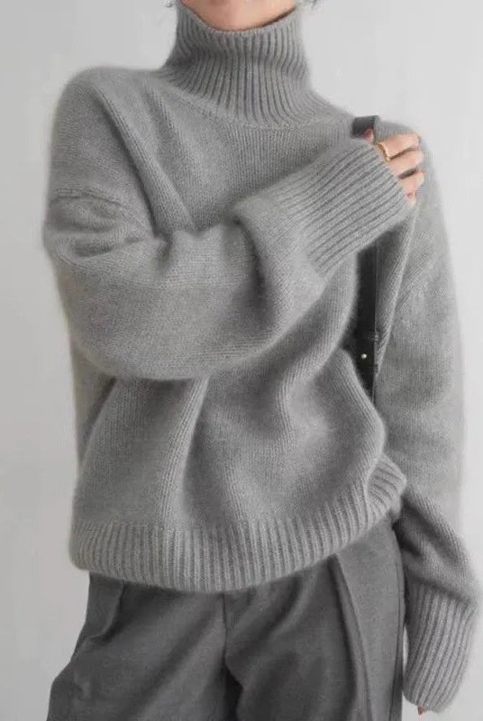 Lumina Wear Sofia relaxed ribbed turtleneck sweater for women with dropped shoulders, cozy pullover with a relaxed fit and ribbed texture.