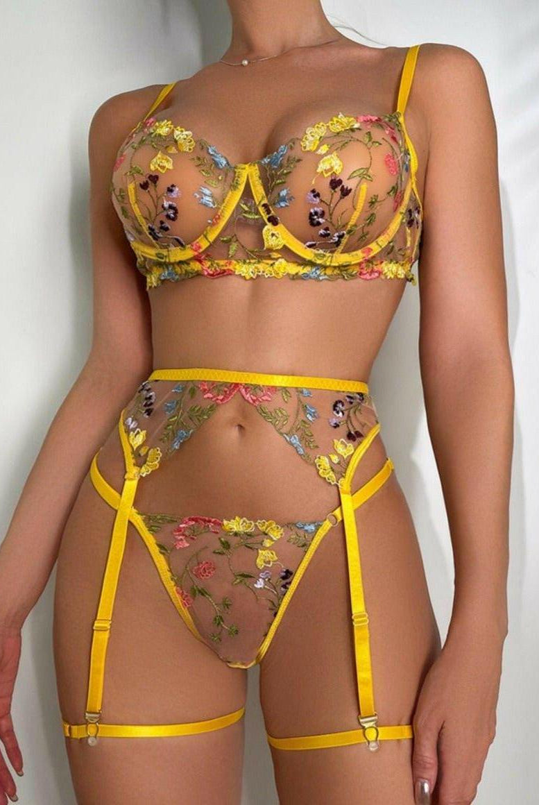 Daisy | 3-Piece French Lingerie Set - Lumina Vancouver