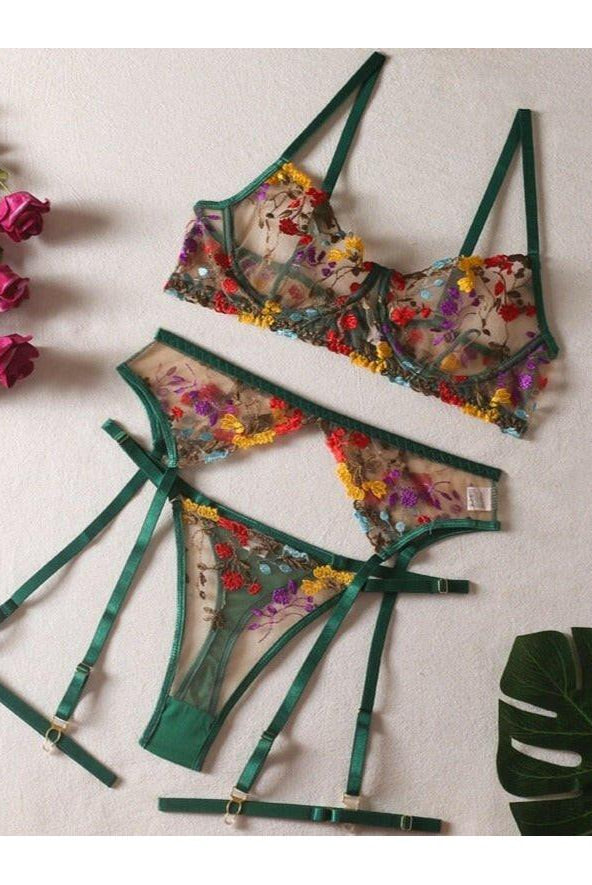 Daisy | 3-Piece French Lingerie Set - Lumina Vancouver