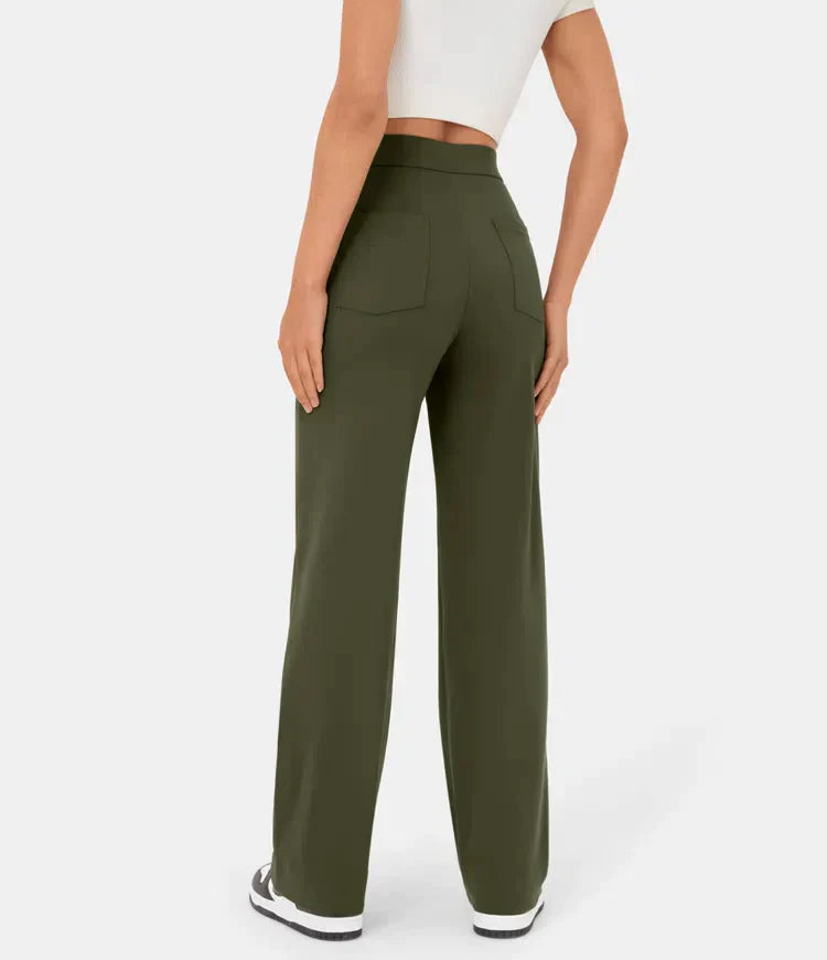 Elsa Lumina Wear high-waist black trousers with pockets, casual and comfortable for everyday wear.