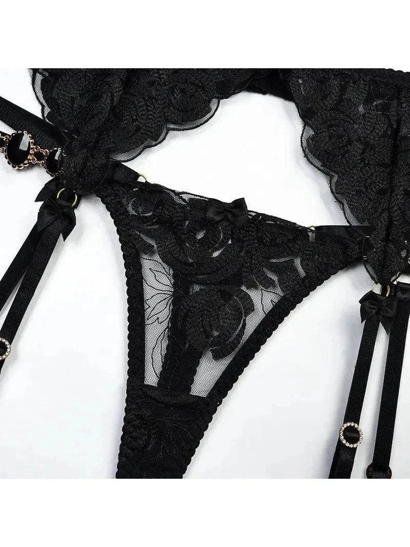 Lumina Vancouver Marte lingerie set featuring a delicate lace bra and matching panties in soft pastel colors.