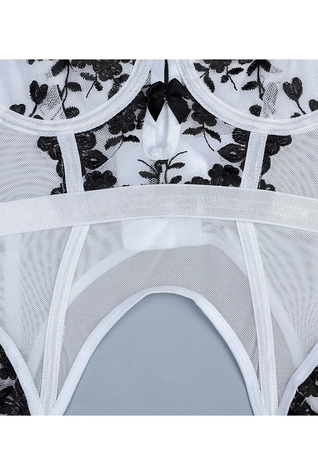 Lumina Wear Grazia's Lingerie Set featuring a delicate bra and matching panties in soft lace fabric.