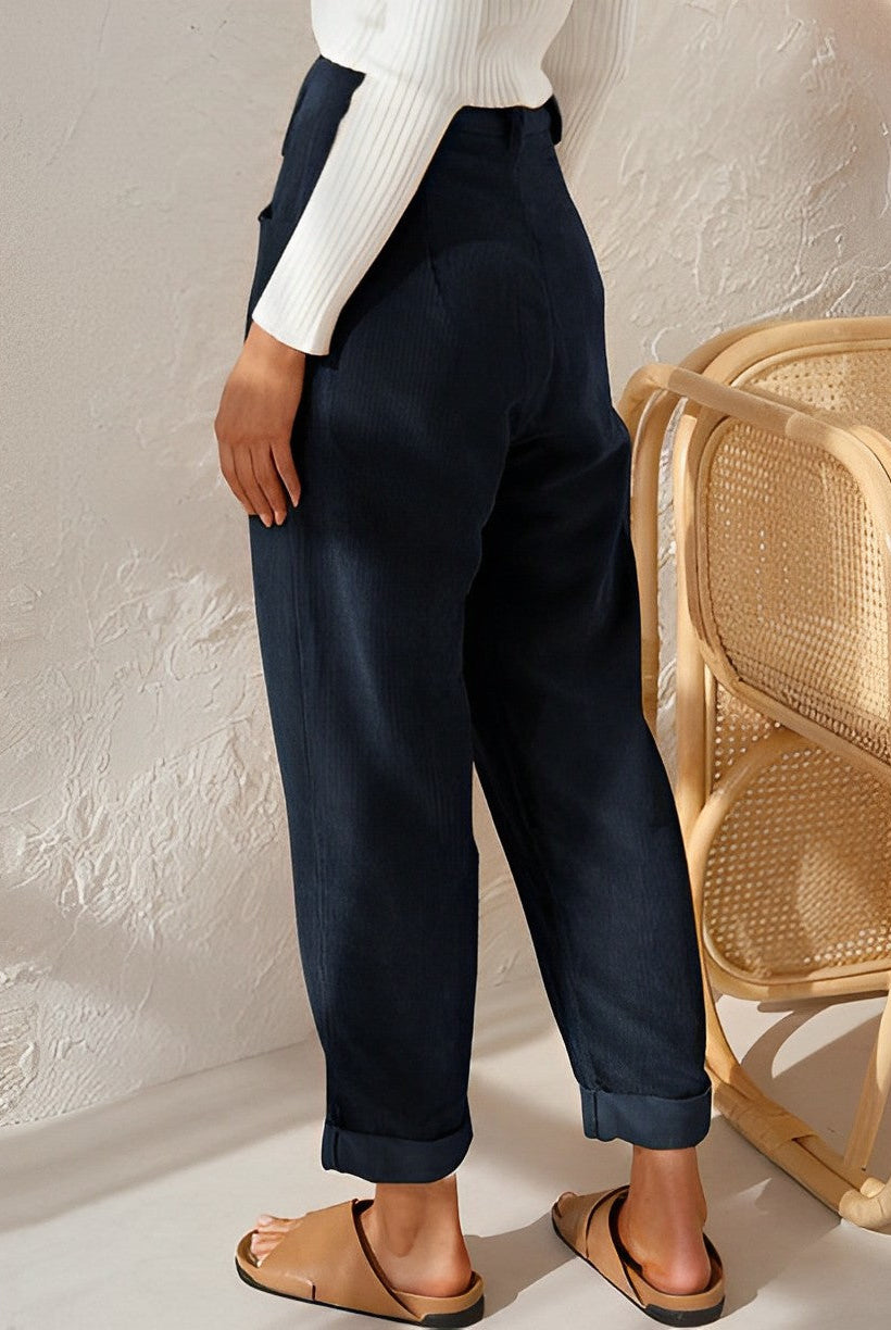 Isabella Lumina Wear chic striped trousers in apricot with a comfortable fit, featuring stylish vertical stripes and tailored design.