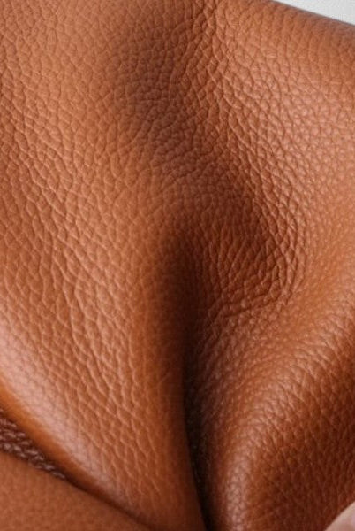 Lumina Wear Isabella leather shoulder bag in brown with a structured, spacious design and elegant style.
