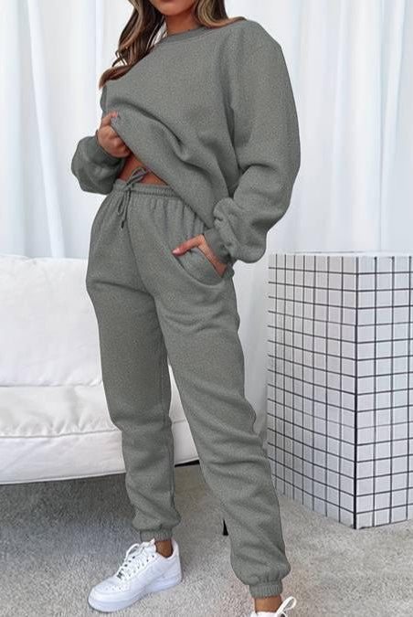 Black Jenna relaxed minimalist sweat set with jogger pants from Lumina Wear, casual and comfortable for everyday wear.