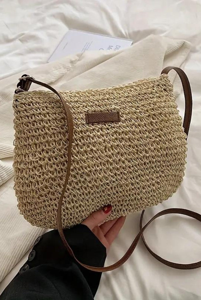 Léandre beige straw shoulder bag with vegan leather accents, stylish handbag by Lumina Wear.