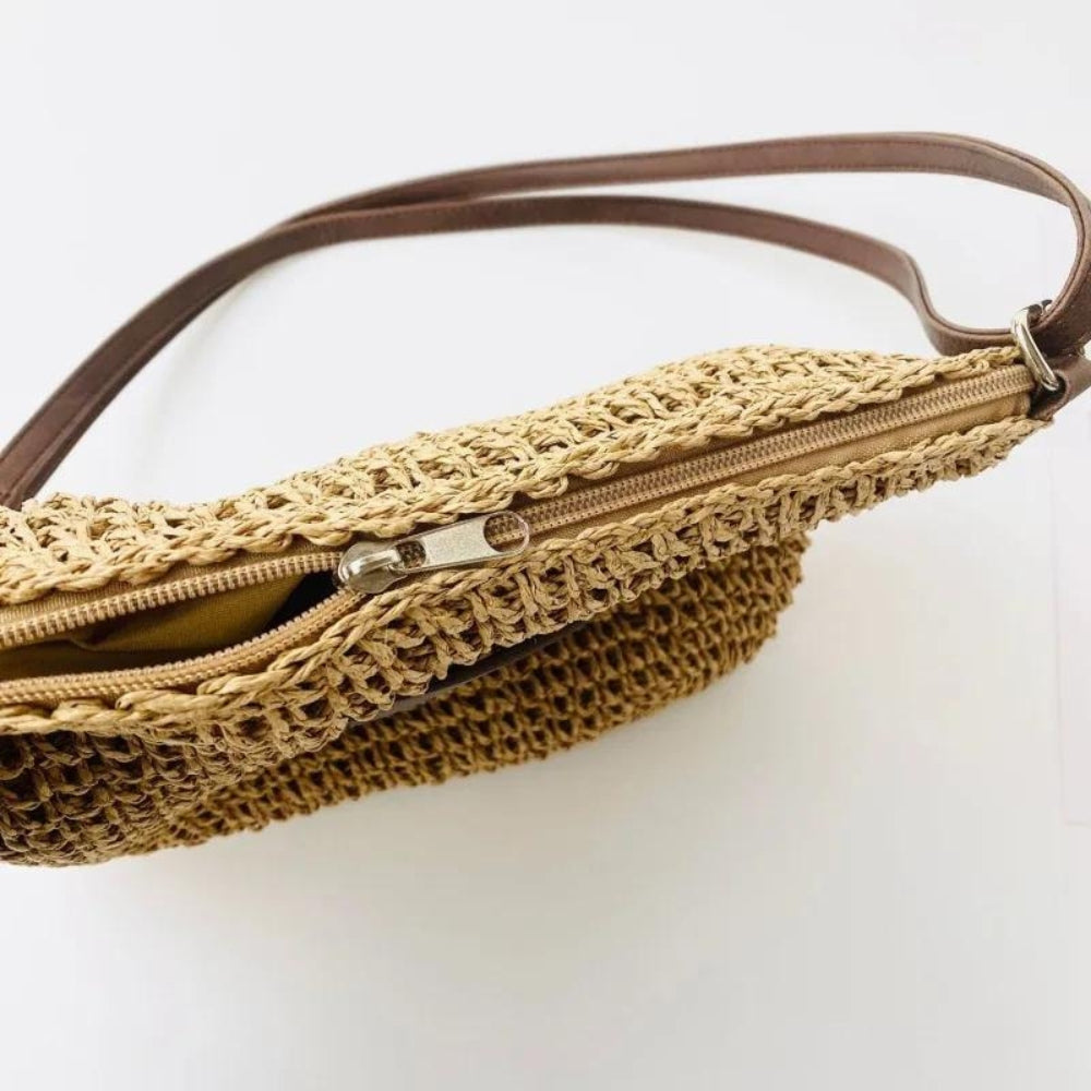 Lumina Wear Léandre beige straw shoulder bag with vegan leather accents, stylish and lightweight handbag for everyday use.