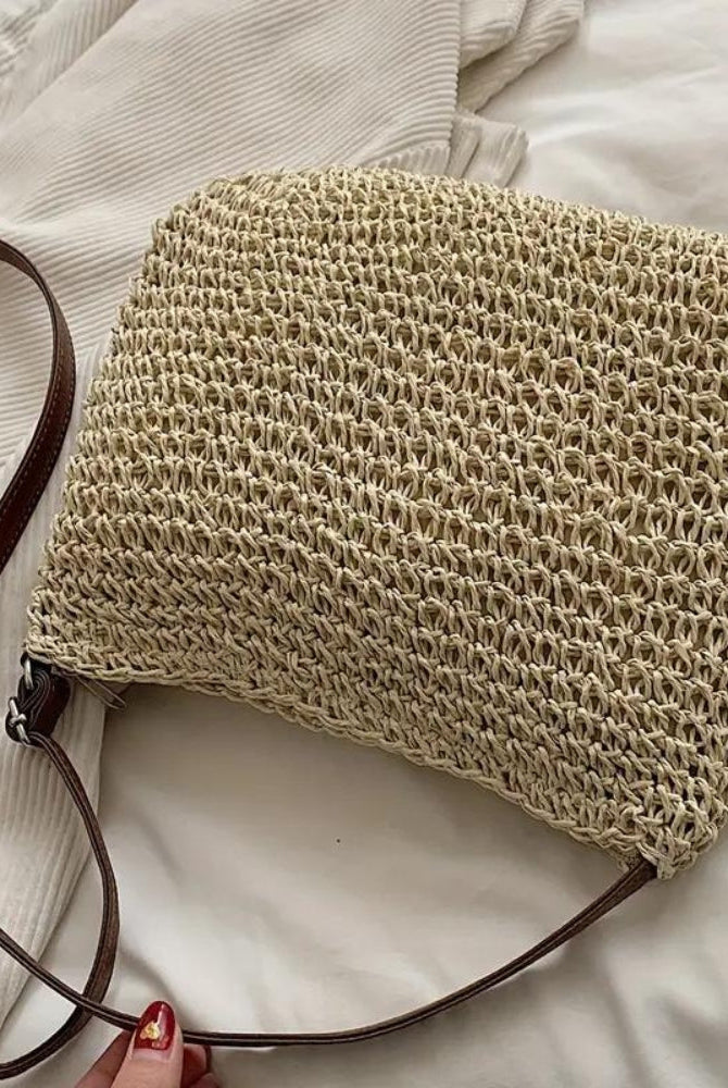 Léandre beige straw shoulder bag with vegan leather accents from Lumina Wear, stylish handbag with top handle and adjustable strap.