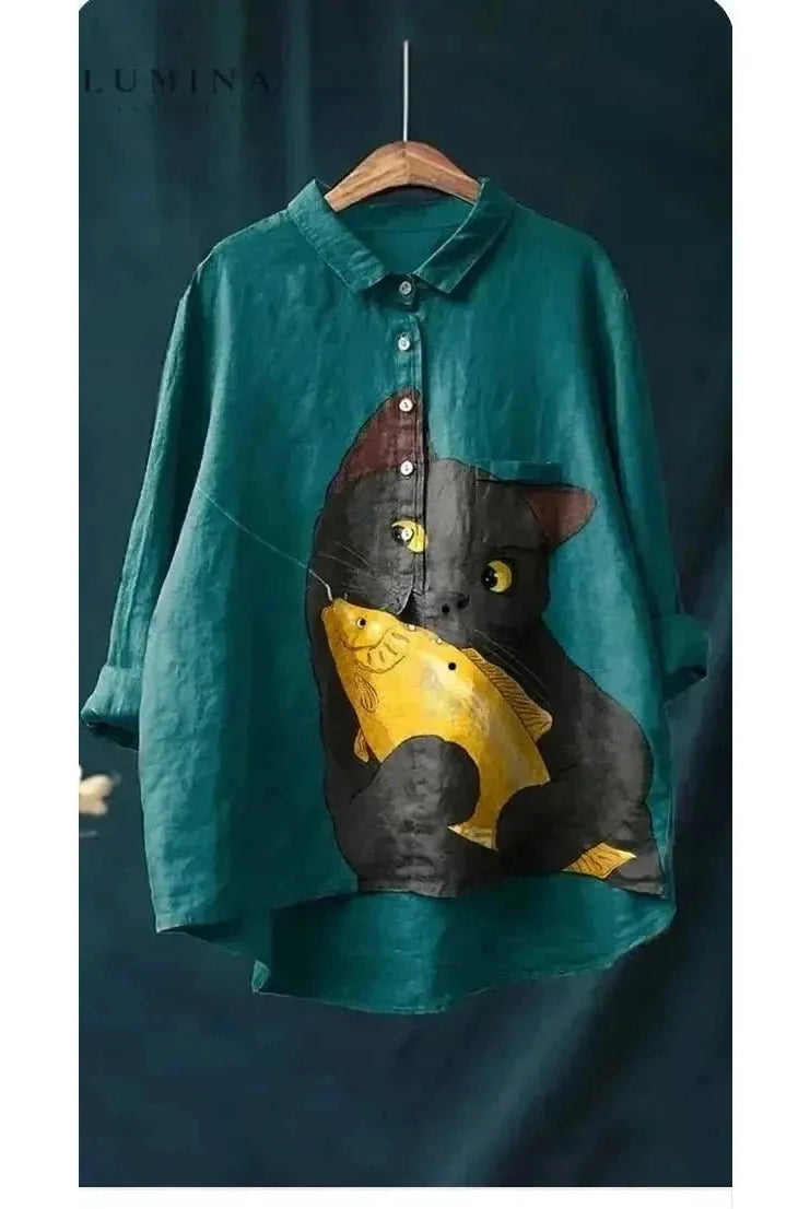 Lumina Wear Ula Cat Art Tee featuring a stylish cat illustration on a comfortable T-shirt.
