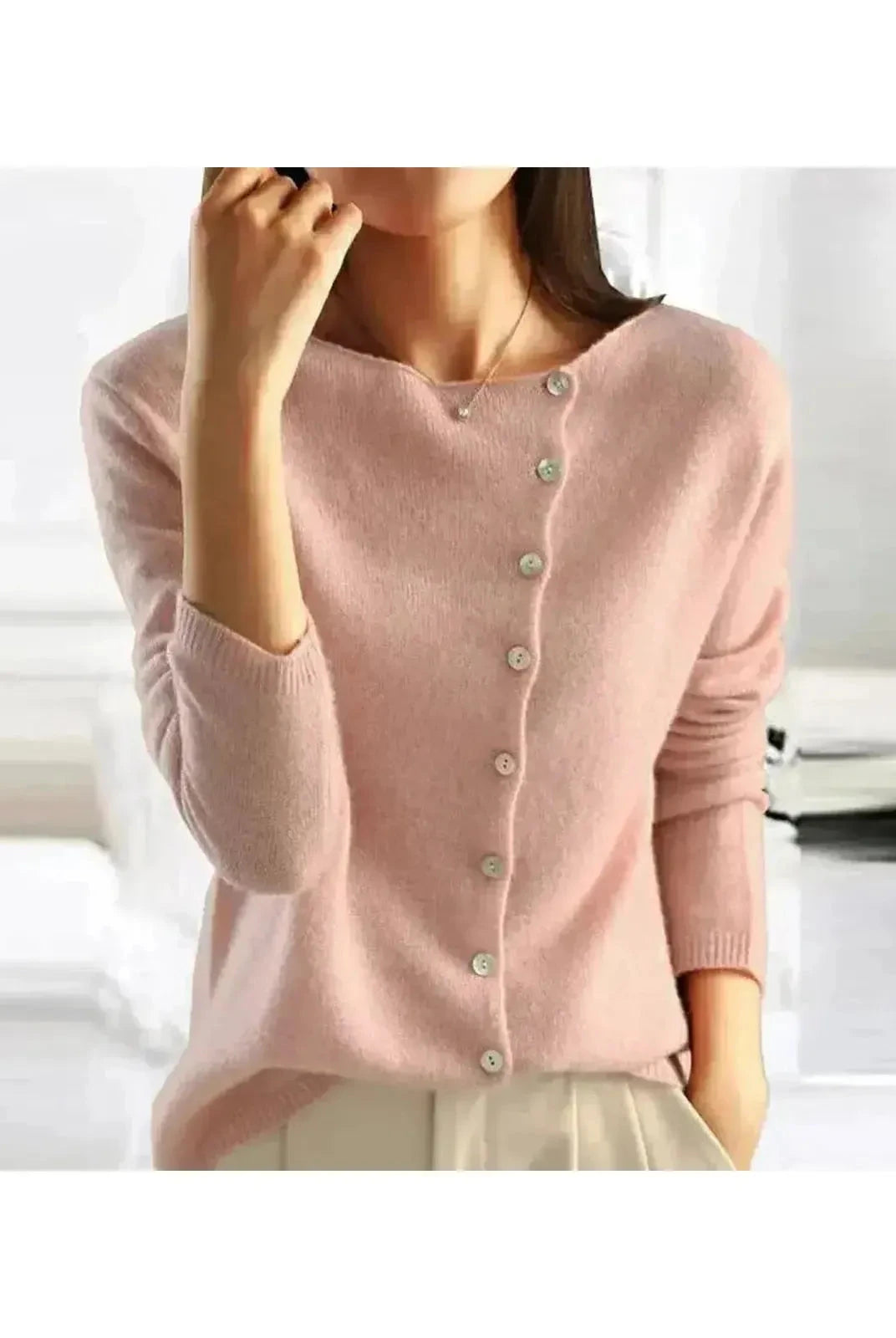 Lumina Wear Malu knitted sweater in grey, cozy long-sleeve sweater with a textured knit pattern, one size.