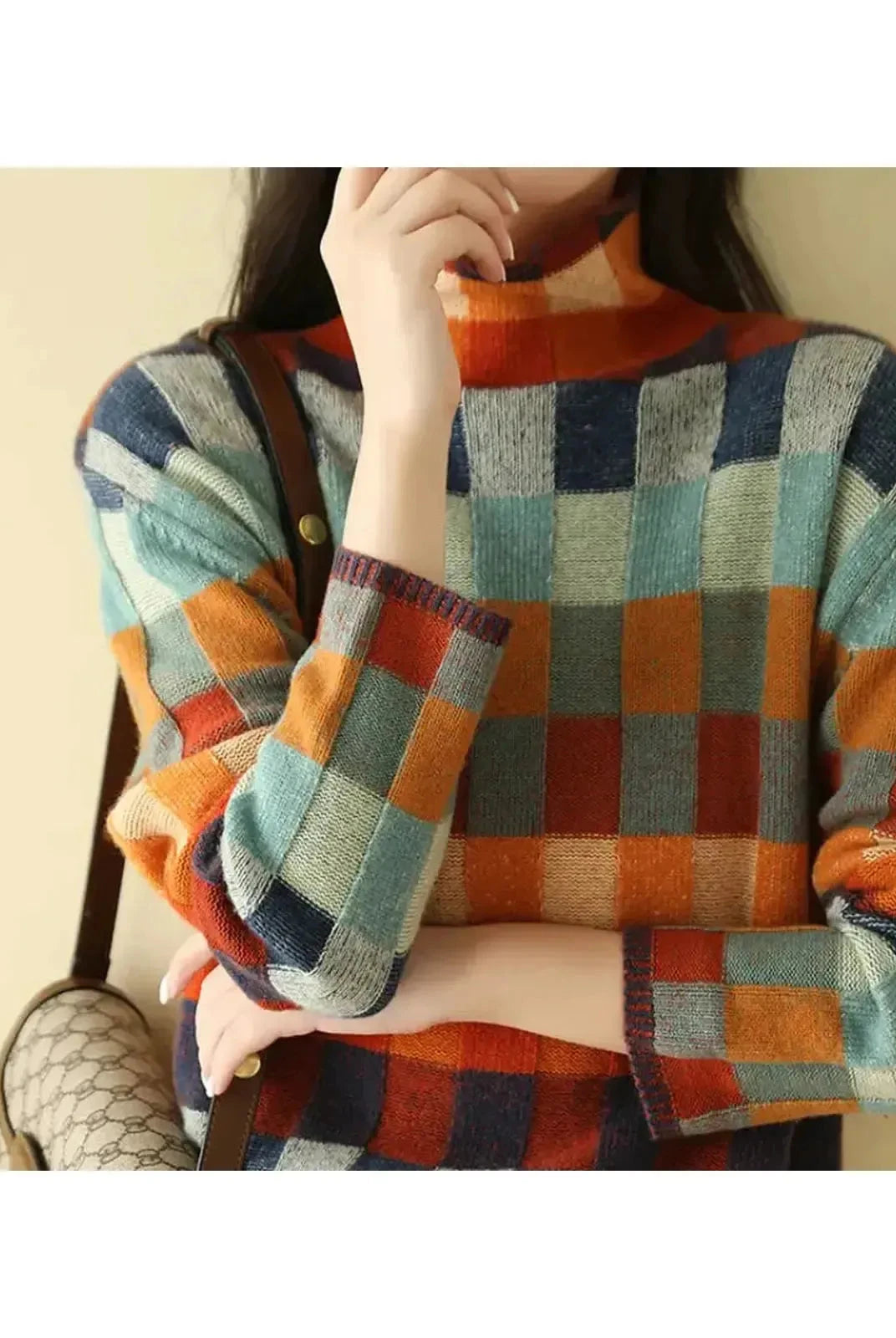 Lumina Wear Zuna sweater in soft knit fabric, featuring a cozy fit and stylish design, shown in a neutral color.