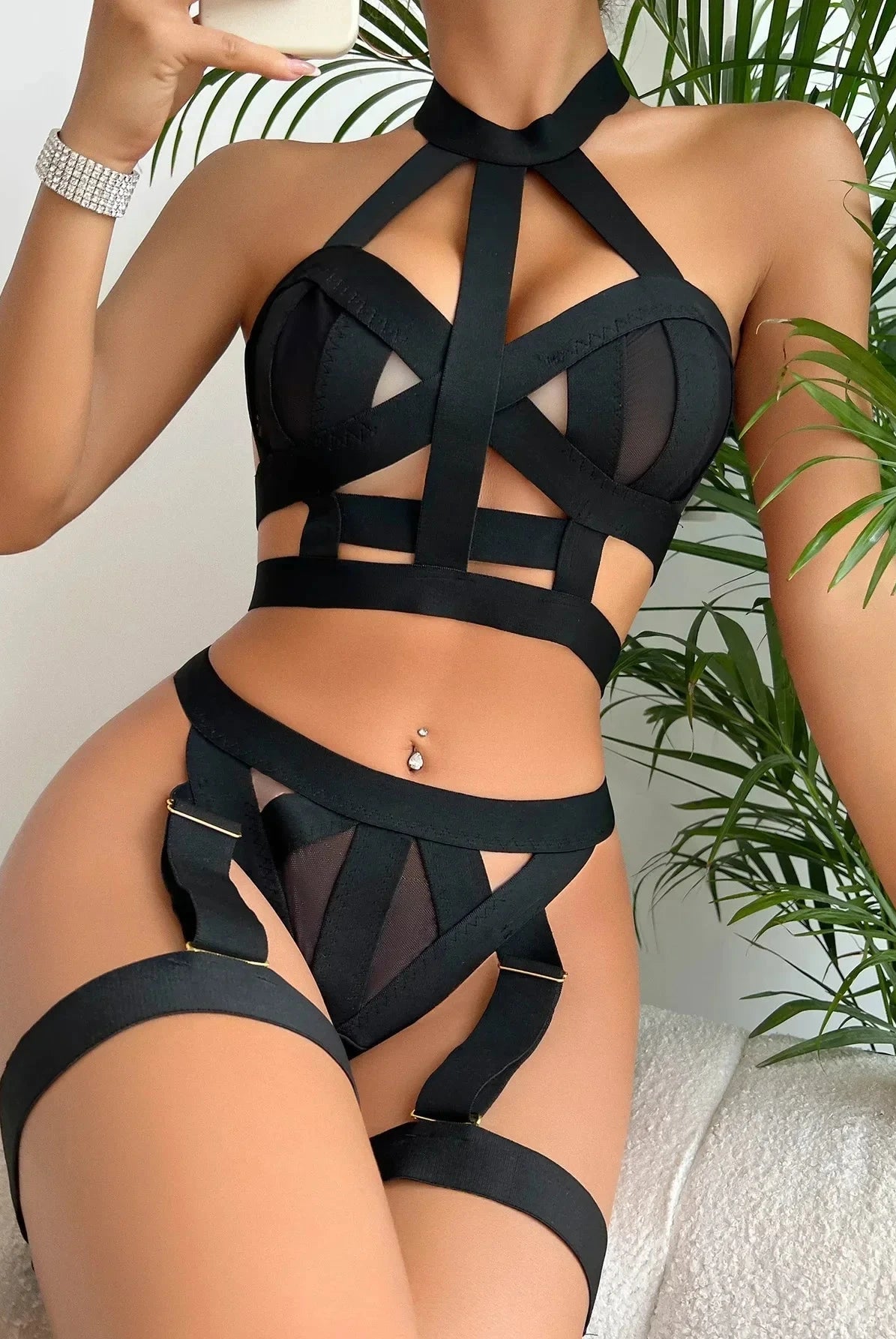 Lumina Wear Danielle lingerie set featuring a delicate lace bra and matching panties, stylish and comfortable for everyday wear.