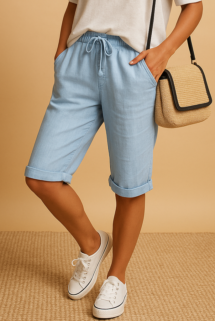Black Serena Lumina Wear Capri trousers with relaxed fit and drawstring waist, casual capri pants for comfortable style.