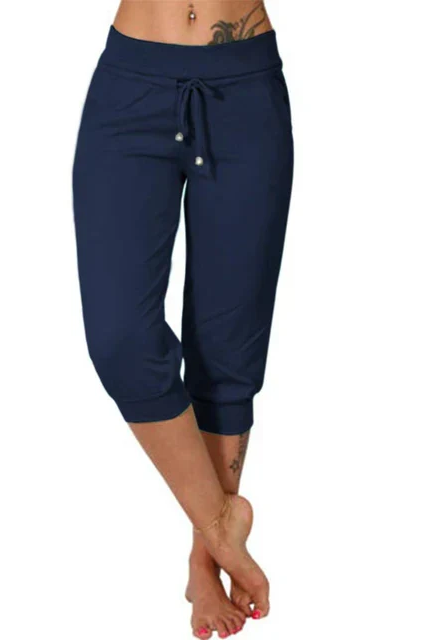 Lumina Wear Serena grey Capri trousers with elastic waistband, casual and trendy for comfortable everyday wear.