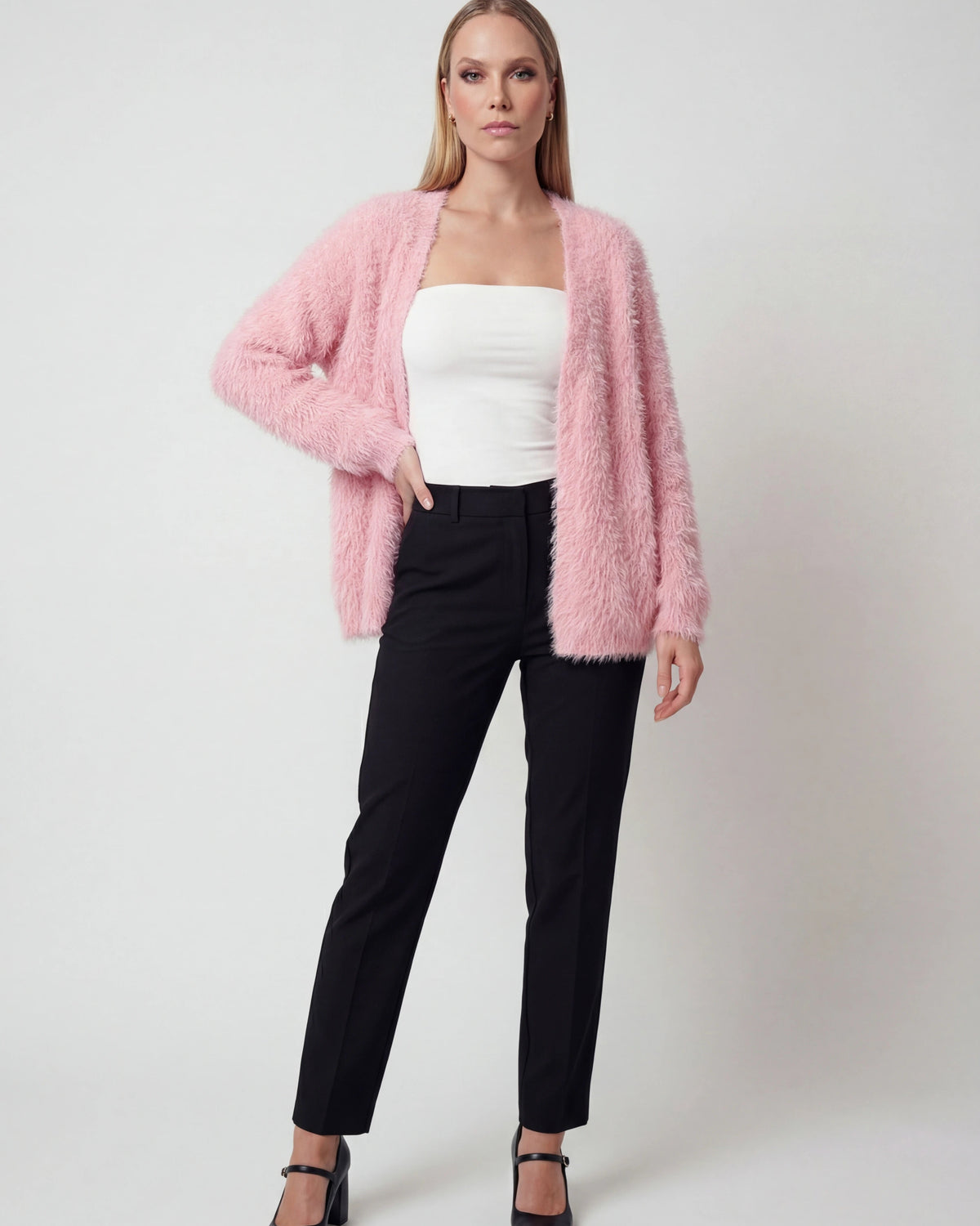 Lumina Wear Sophia pink knit cardigan, cozy and versatile, featuring a soft texture and stylish fit, perfect for casual or layered looks.