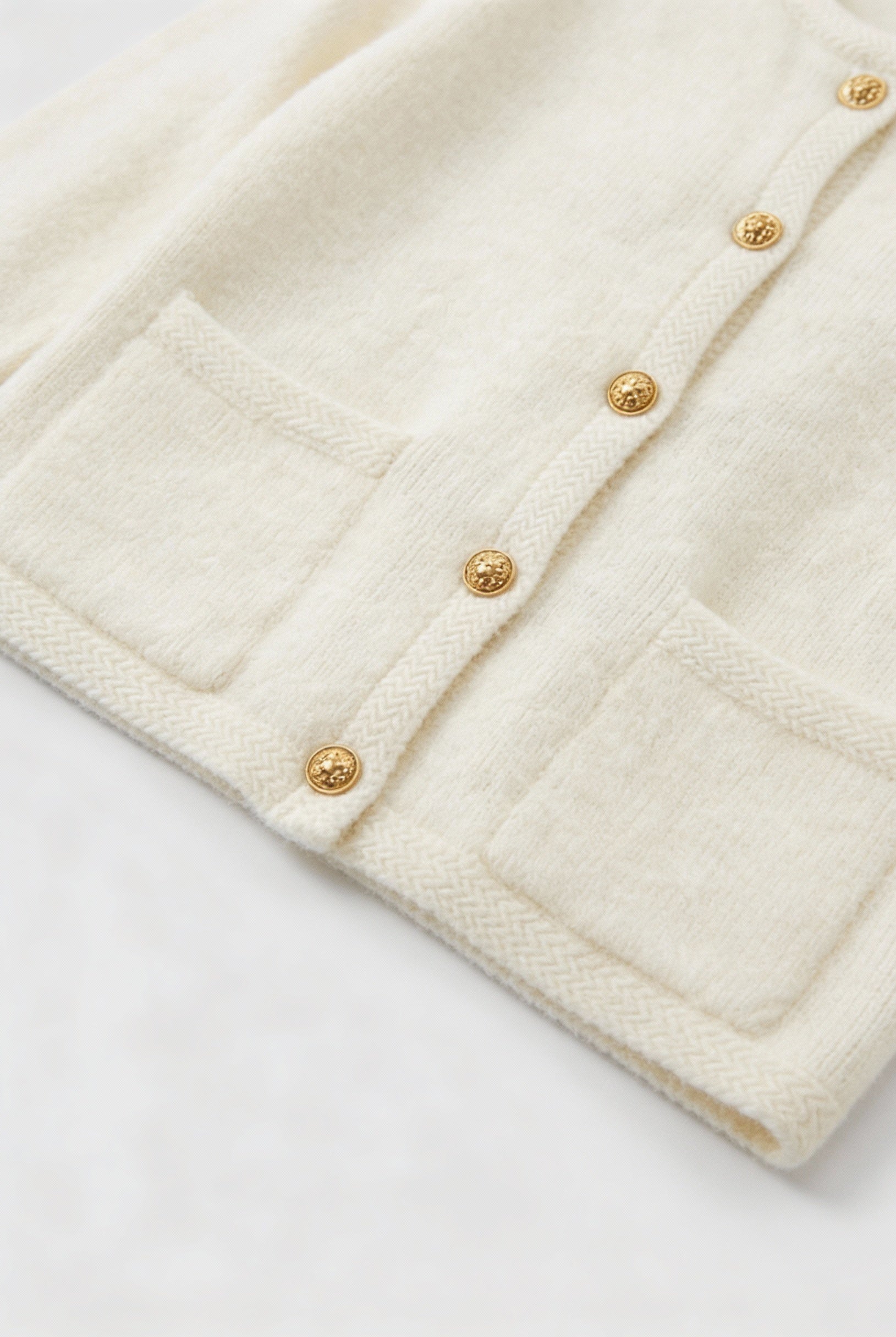 Sophia Lumina Wear cozy white long cardigan with relaxed fit, featuring soft knit fabric and open front design.