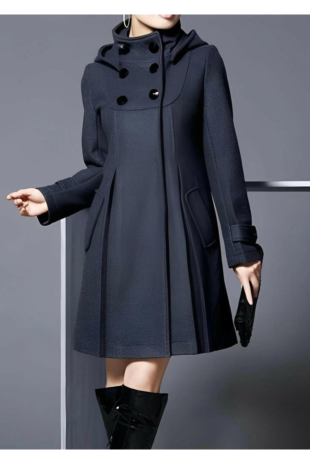 Dark green Suze jacket with side pockets from Lumina Vancouver's CA-Collectie-15, shown on a model.