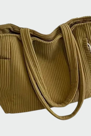 Lumina Wear Tilda chic minimalist tote bag in green with spacious interior and sleek design, perfect for everyday use.