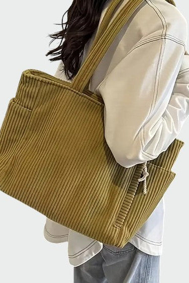 Lumina Wear Tilda chic minimalist tote bag in green with spacious interior, stylish handbag for everyday use.
