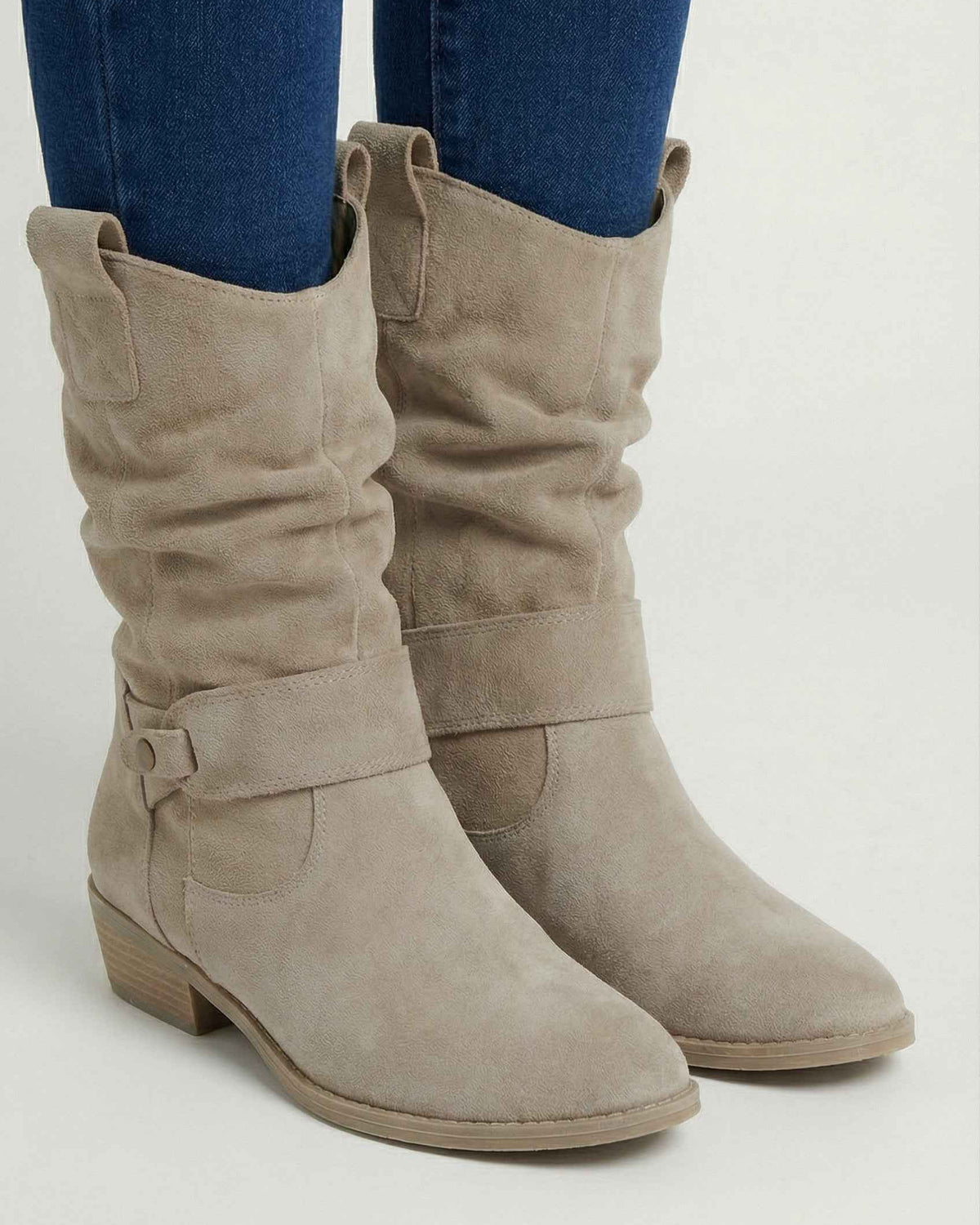 Victoria Lumina Wear chic apricot suede ankle boots with warm lining, stylish women’s footwear with low heel and ankle height.