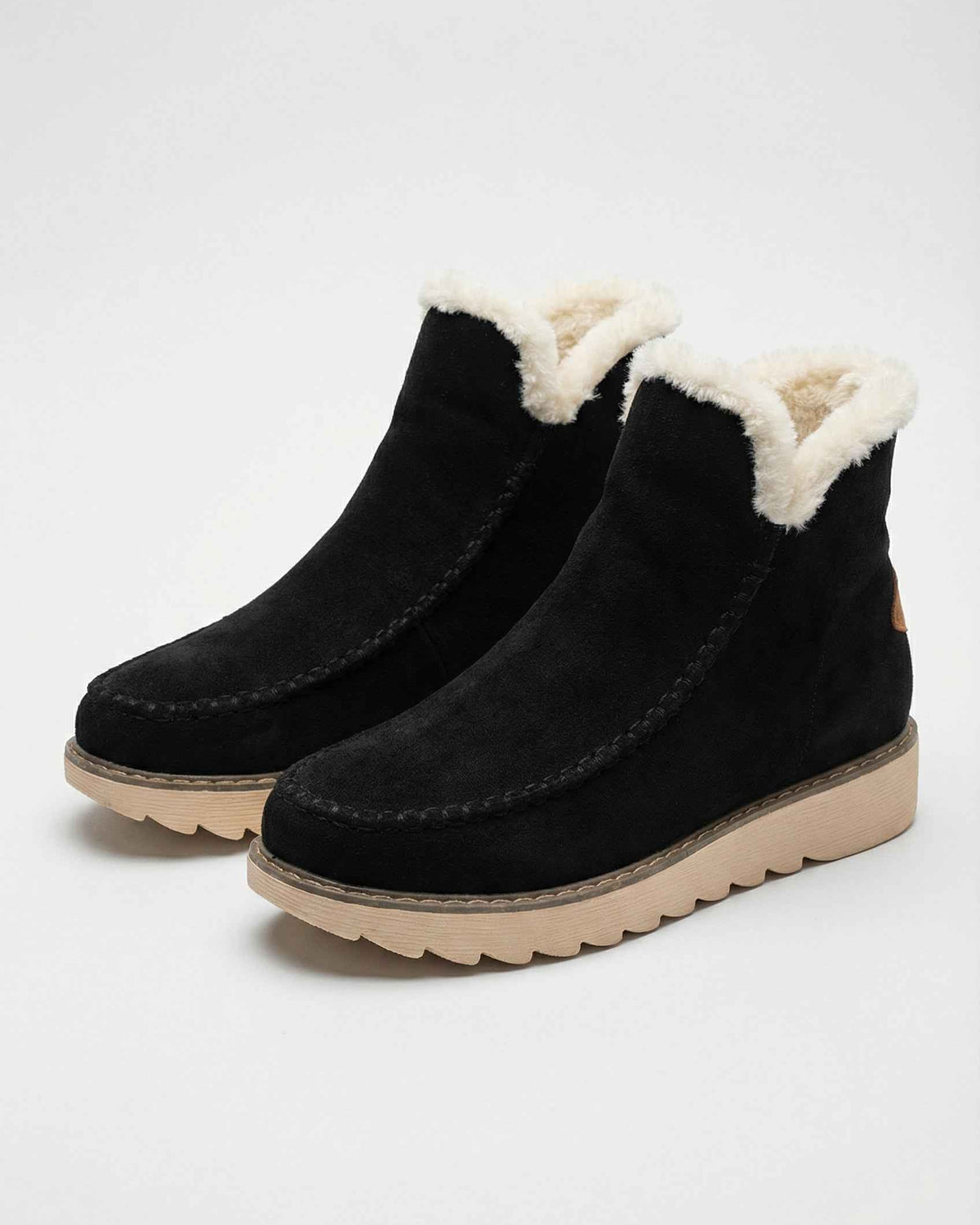 Victoria Lumina Wear black ankle boots with warm lining, stylish design, and ankle-length silhouette, size 36.
