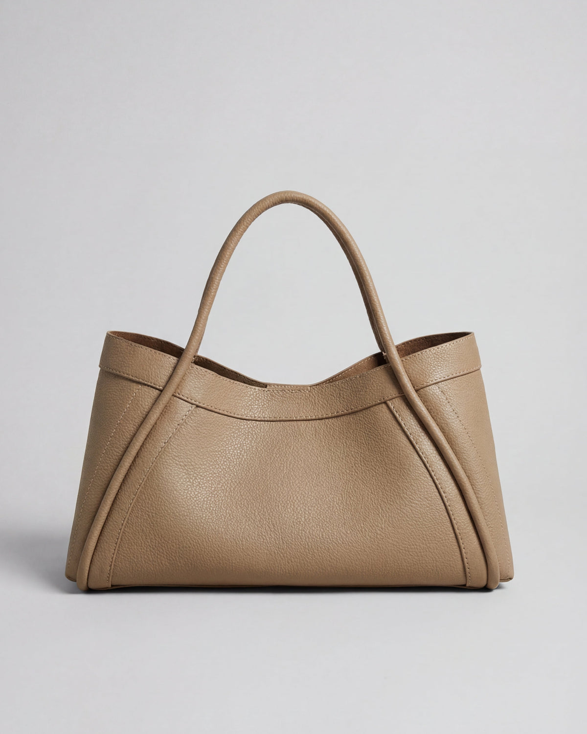 Lumina Wear Victoria black tote bag with spacious pockets, stylish handbag featuring a sleek design and functional storage space.