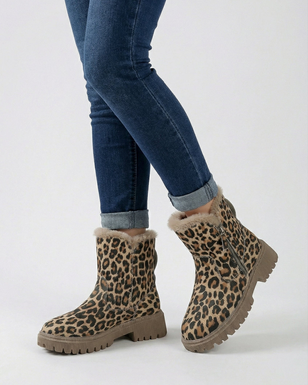 Brown leopard print Victoria Lumina Wear ankle boots with cozy lining, stylish and comfortable footwear for casual wear.