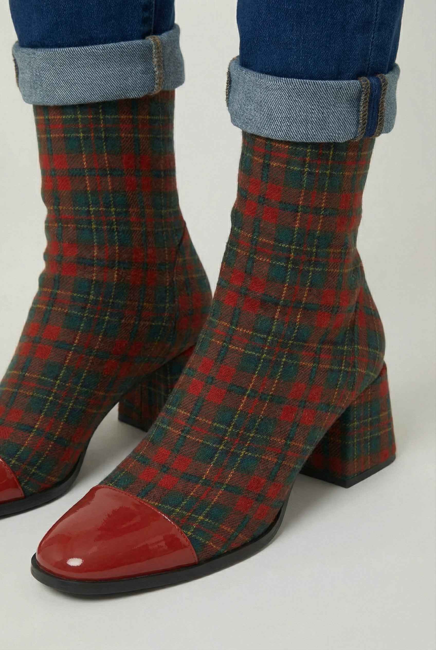 Victoria Lumina mid-calf boots in red and green with a durable sole, stylish and comfortable footwear for casual wear.