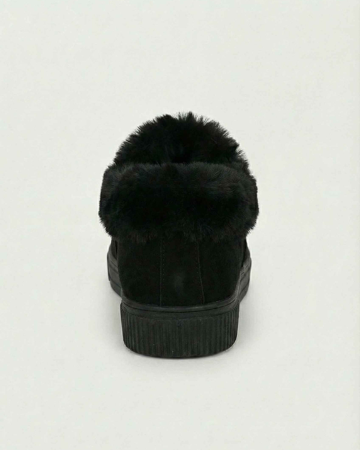 Victoria cozy black winter boots by Lumina Wear with warm lining, featuring a stylish design and sturdy sole for cold weather comfort.