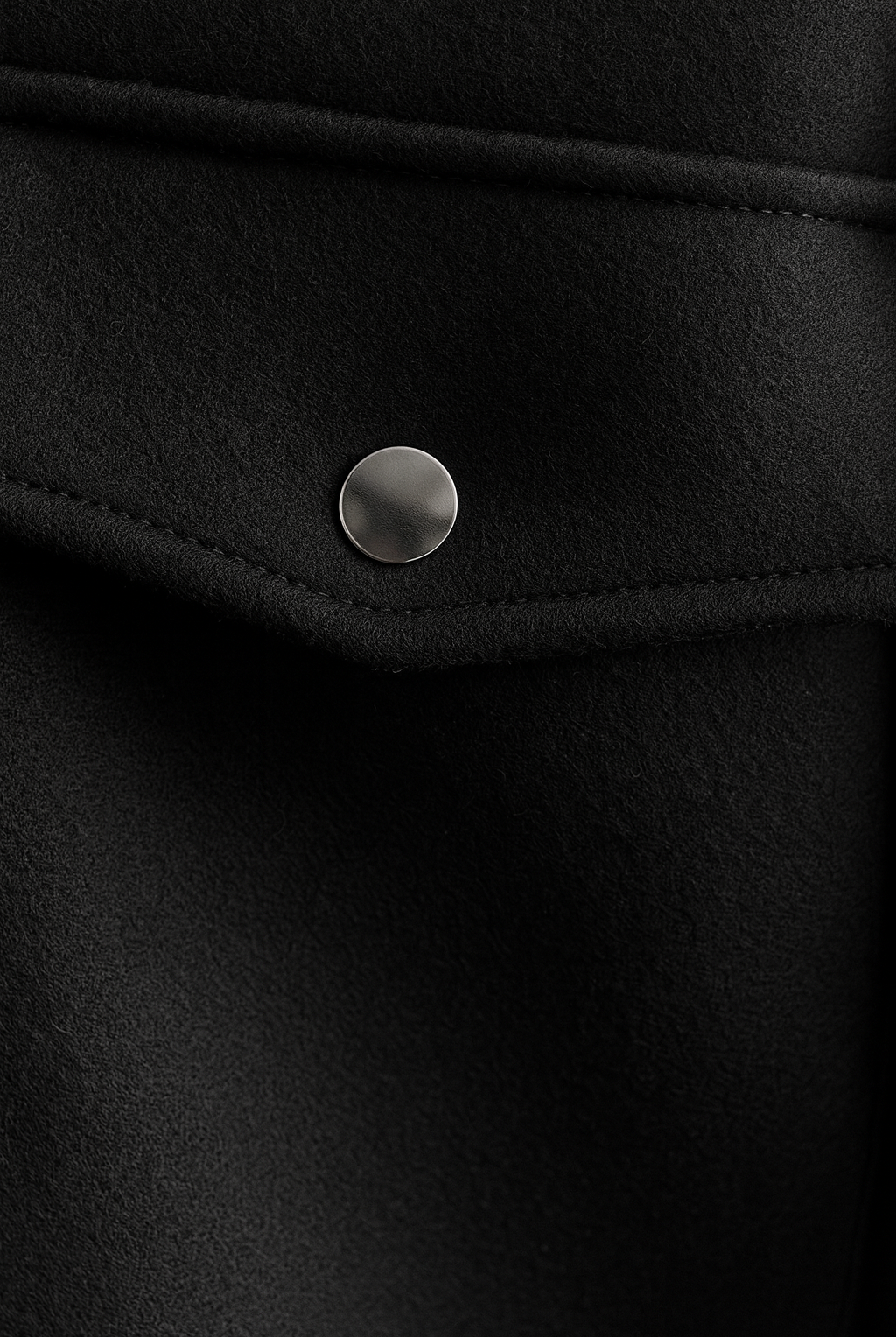 Victoria women's army green jacket with button closure from Lumina Wear, stylish and tailored for a sophisticated look.