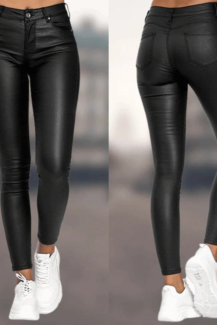 Lumina Wear Victoria black trousers, elegant and comfortable fit, tailored pants for a stylish professional look.