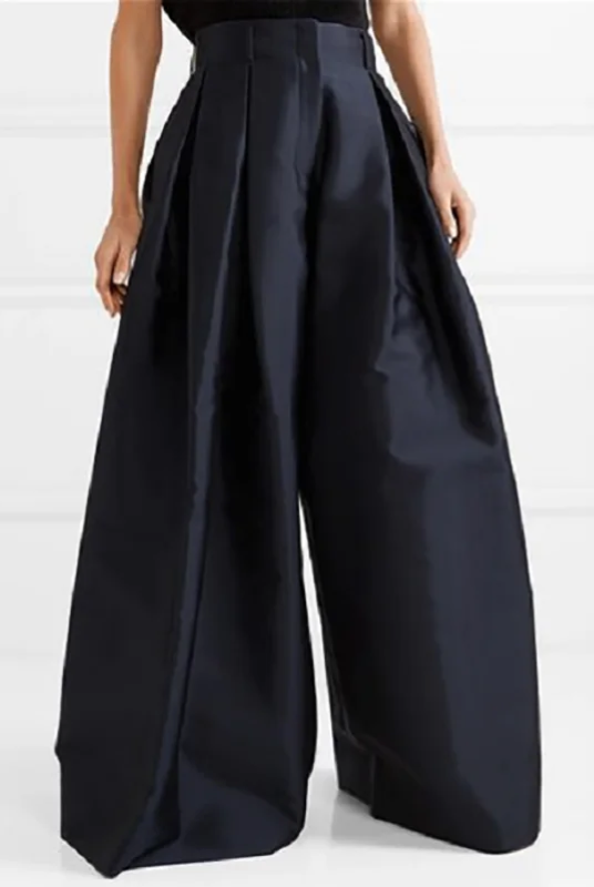 Victoria high-waisted pleated trousers by Lumina Wear in army green, showcasing tailored fit and elegant design.
