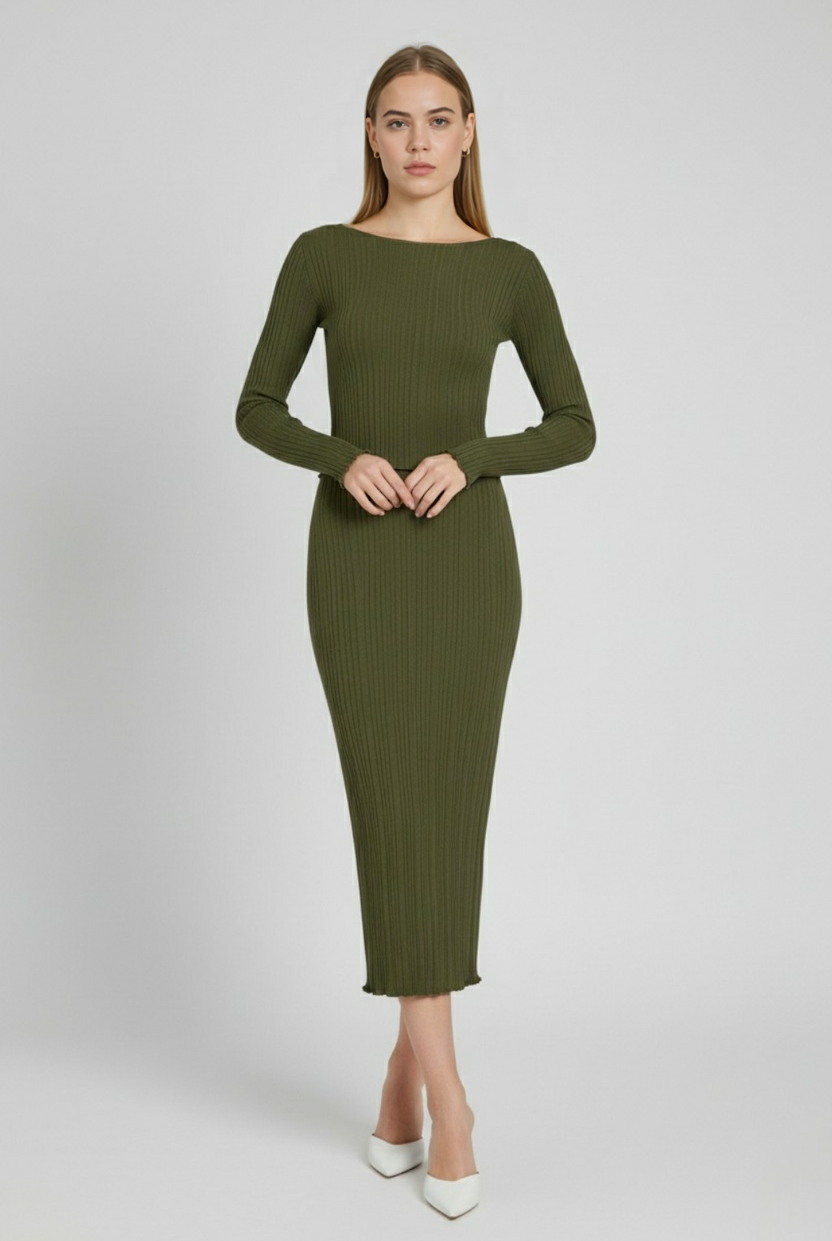 Elegant knitted maxi skirt set by Lumina Wear featuring a flattering fit, designed for stylish women's skirts.