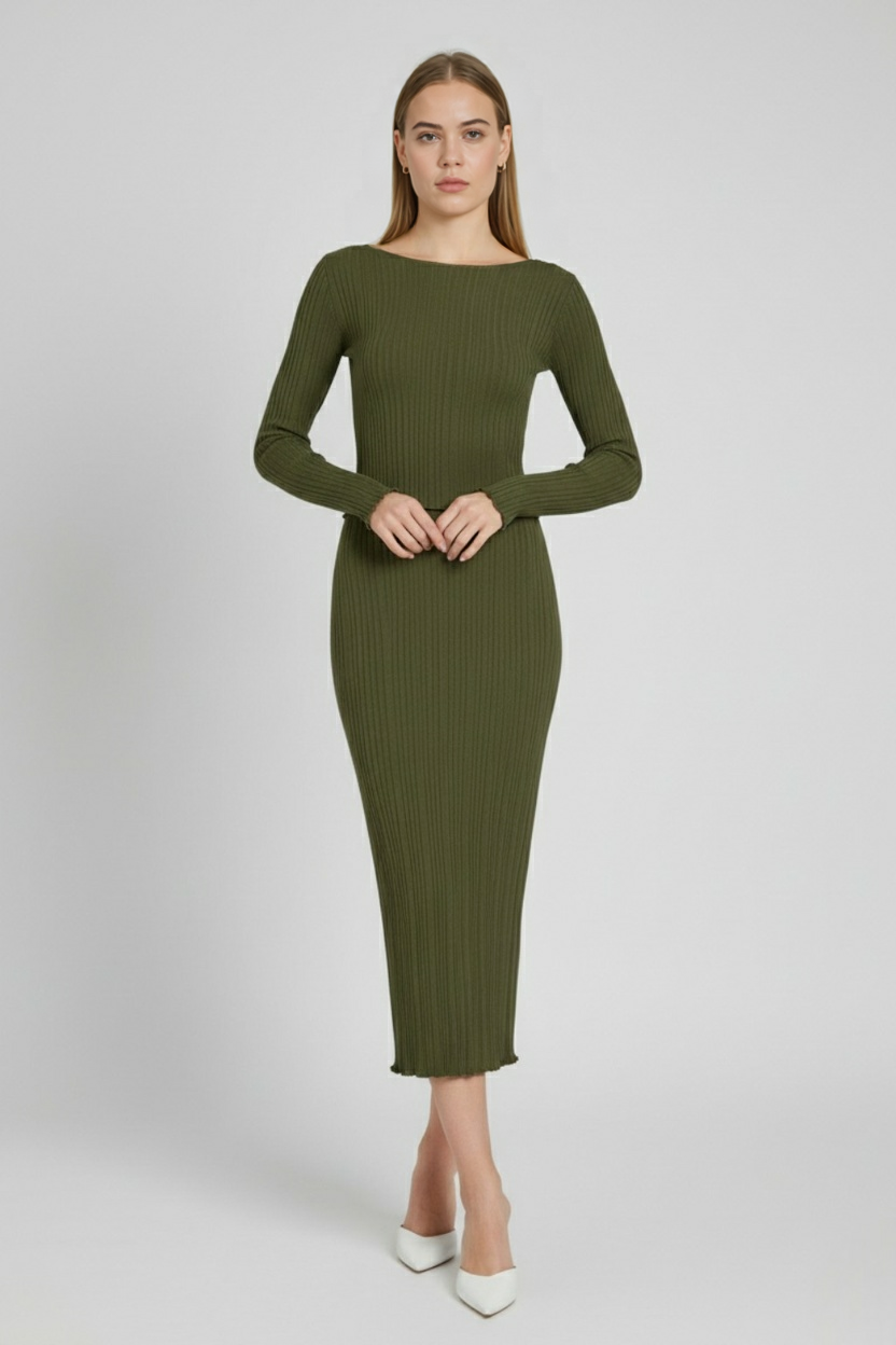 Elegant knitted maxi skirt set by Lumina Wear featuring a flattering fit, designed for stylish women's skirts.