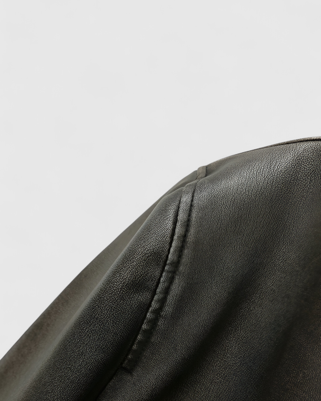 Black Victoria retro-inspired bomber jacket by Lumina Wear, featuring modern comfort and stylish design.