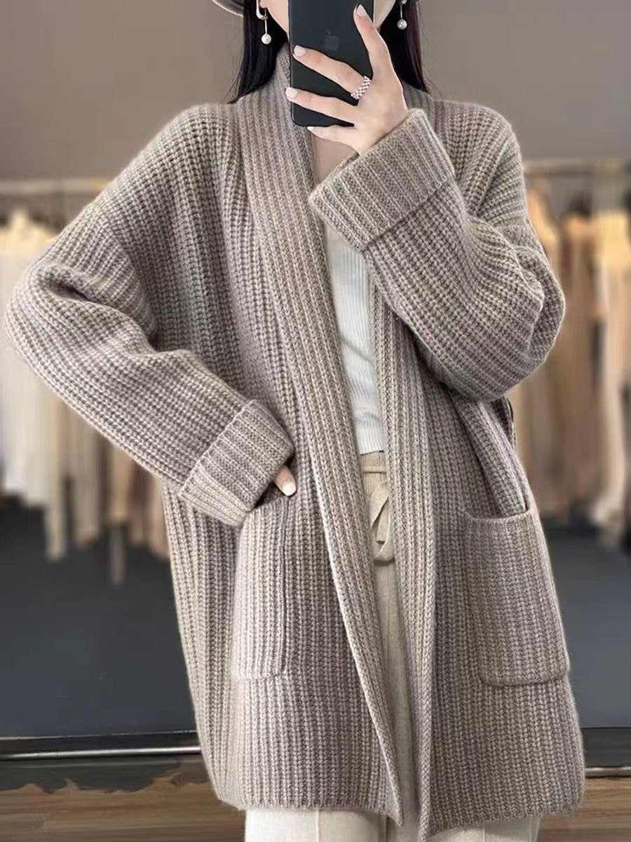 Lumina Wear Amelia cozy oversized knitted cardigan with integrated scarf, soft and warm, in neutral tones, perfect for layering.