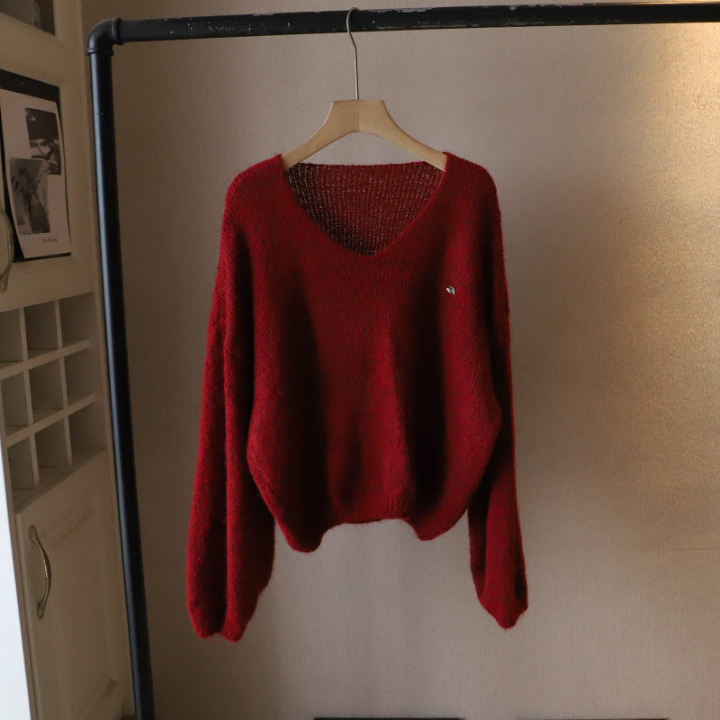 Lumina Wear Fiorentina vintage V-neck sweater with soft draped fabric and comfortable fit, shown in a cozy knit style.