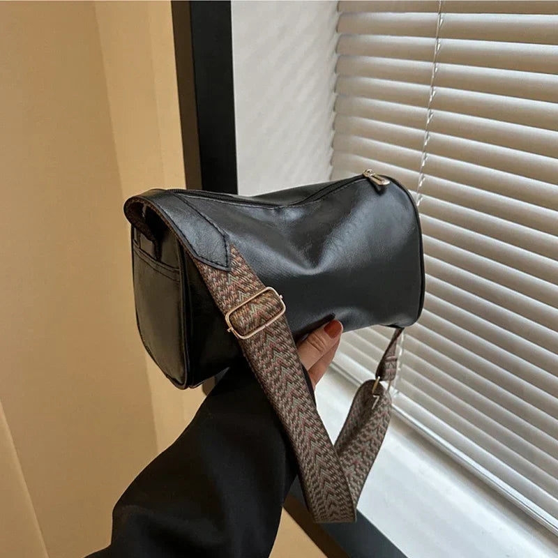 Florence | Sleek Minimalist Crossbody Bag with Patterned Strap - Lumina 0