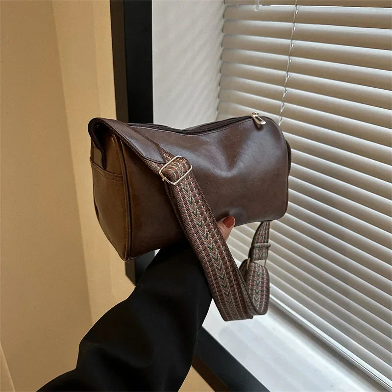 Florence | Sleek Minimalist Crossbody Bag with Patterned Strap - Lumina 5