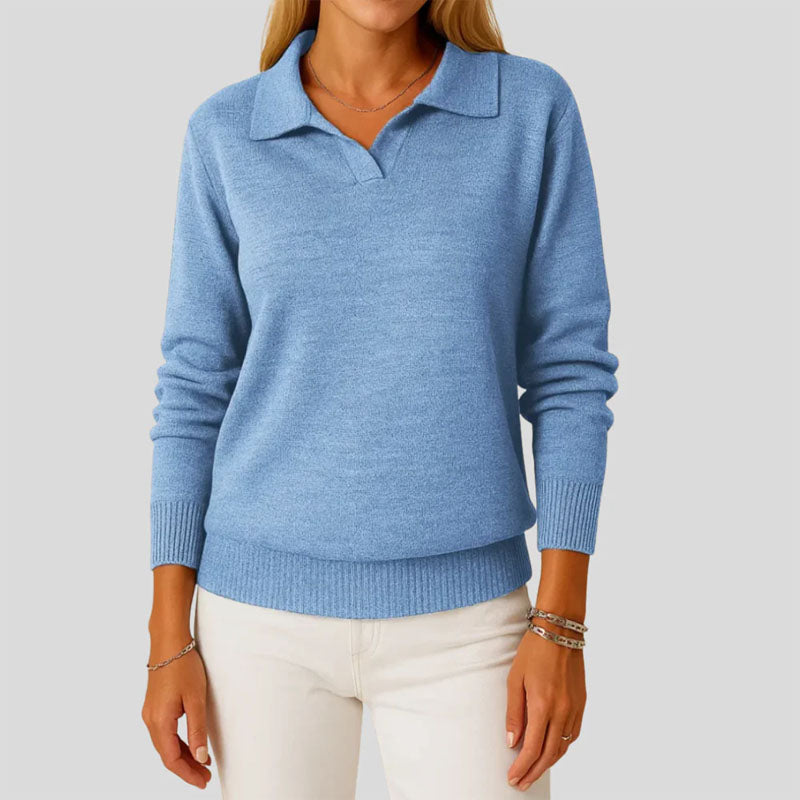 Sofia Amoretti Lumina knit sweater with relaxed polo collar, ribbed cuffs, in soft fabric, styled casually.