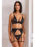 Lumina Wear Marte lingerie set featuring a delicate bra and matching panties in soft fabric, displayed on a neutral background.