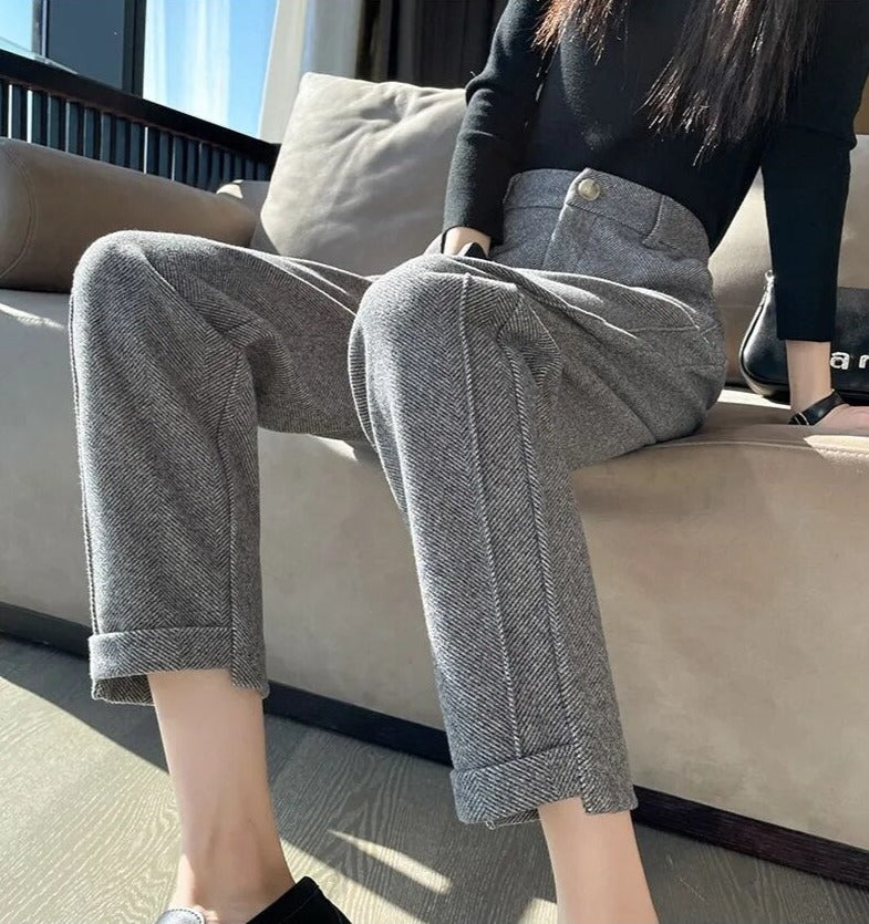 Gray high-waisted pencil trousers from Lumina Wear's Isabella collection, showcasing a sleek, tailored fit and elegant style.