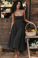 Pink Lumina Wear Nova corset midi dress with sweetheart neckline, form-fitting design and elegant style.