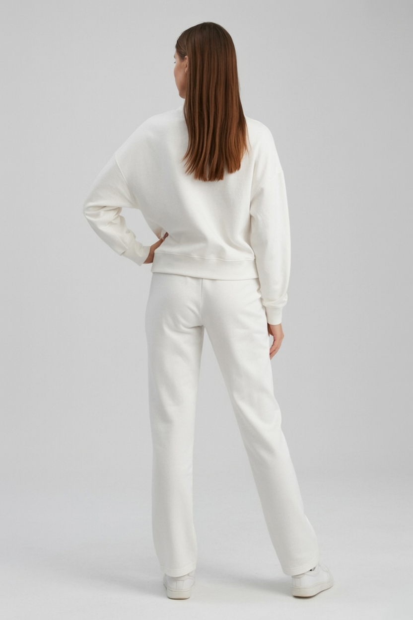 Lumina Wear Serena casual chic white lounge set with modern zipper details, comfortable loungewear for relaxed style.