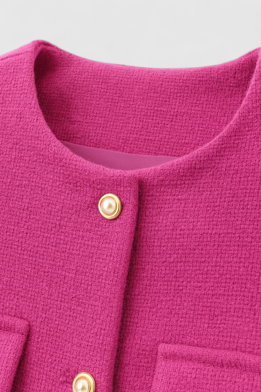Lumina Wear Serena pink-red short women's jacket with versatile style, shown on a model, featuring a chic design and trendy fit.